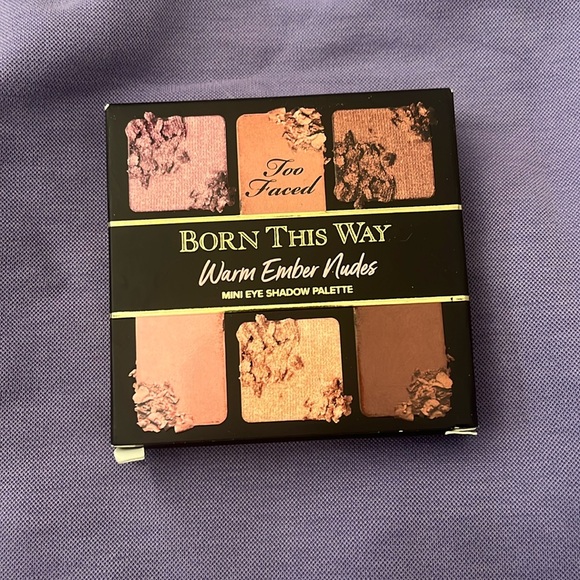 Too Faced Born This Way Natural Nudes Mini Eye Shadow Palette - Brand New - Picture 1 of 3